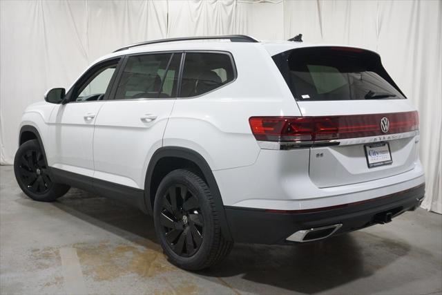 new 2025 Volkswagen Atlas car, priced at $45,073