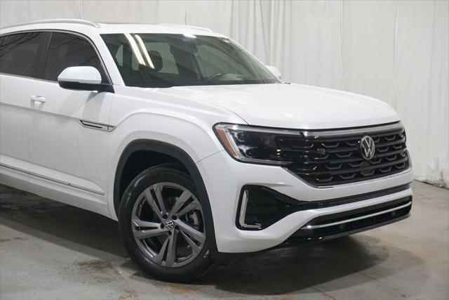 used 2024 Volkswagen Atlas Cross Sport car, priced at $38,900