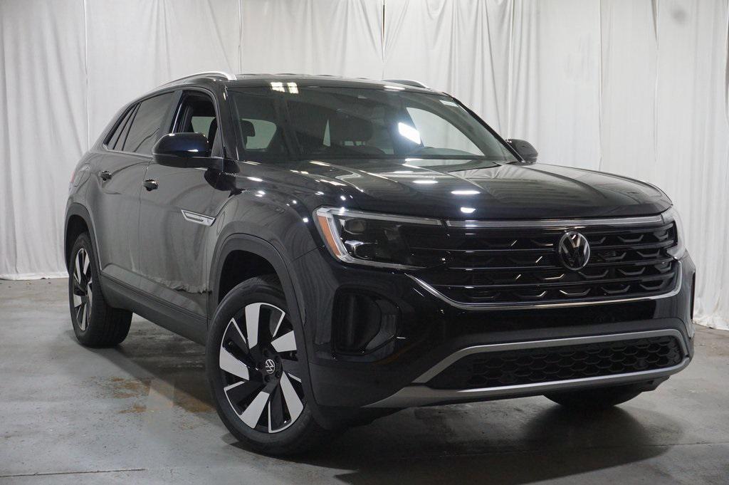 new 2026 Volkswagen Atlas Cross Sport car, priced at $46,182