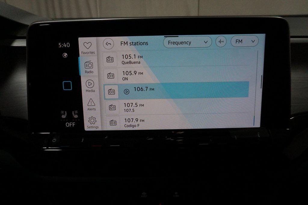 new 2026 Volkswagen Atlas Cross Sport car, priced at $46,182