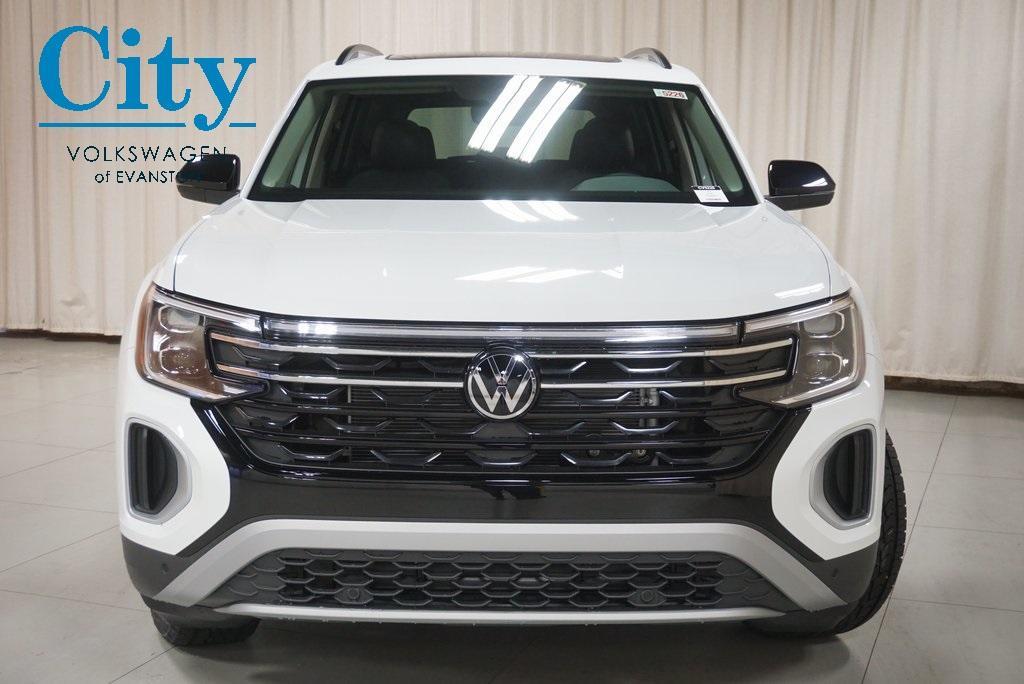 new 2024 Volkswagen Atlas car, priced at $43,123