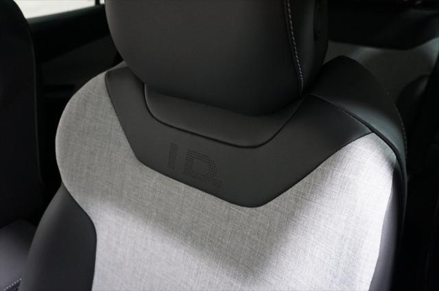 new 2025 Volkswagen ID.4 car, priced at $44,820