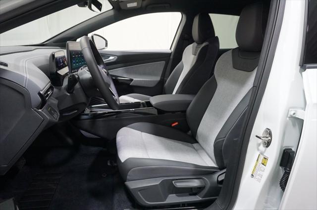 new 2025 Volkswagen ID.4 car, priced at $44,820