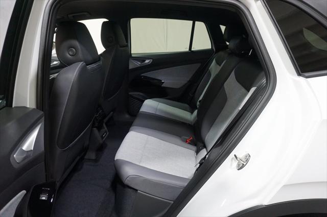 new 2025 Volkswagen ID.4 car, priced at $44,820