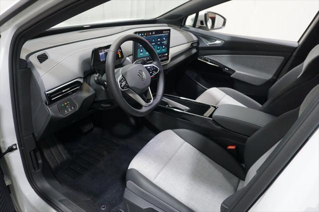 new 2025 Volkswagen ID.4 car, priced at $44,820