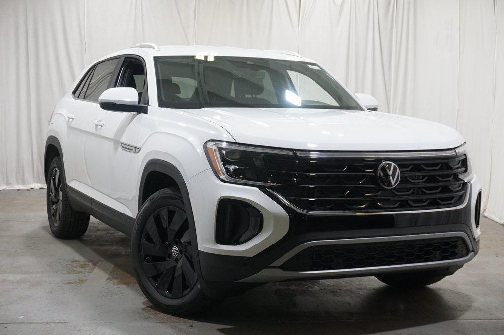 new 2025 Volkswagen Atlas Cross Sport car, priced at $42,244