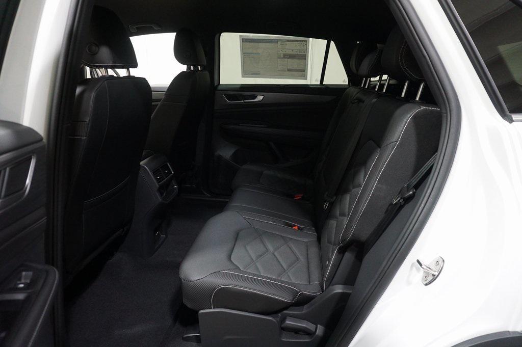 new 2025 Volkswagen Atlas Cross Sport car, priced at $42,244