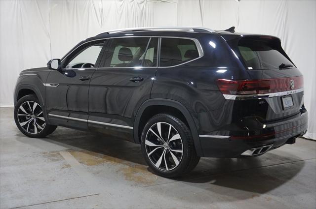 used 2024 Volkswagen Atlas car, priced at $44,998