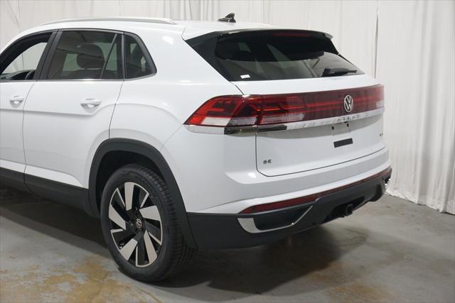 new 2025 Volkswagen Atlas Cross Sport car, priced at $45,091