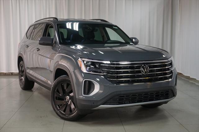 new 2025 Volkswagen Atlas car, priced at $43,616