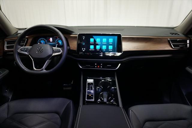 new 2025 Volkswagen Atlas car, priced at $43,616