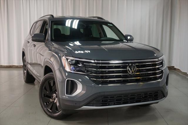 new 2025 Volkswagen Atlas car, priced at $43,616