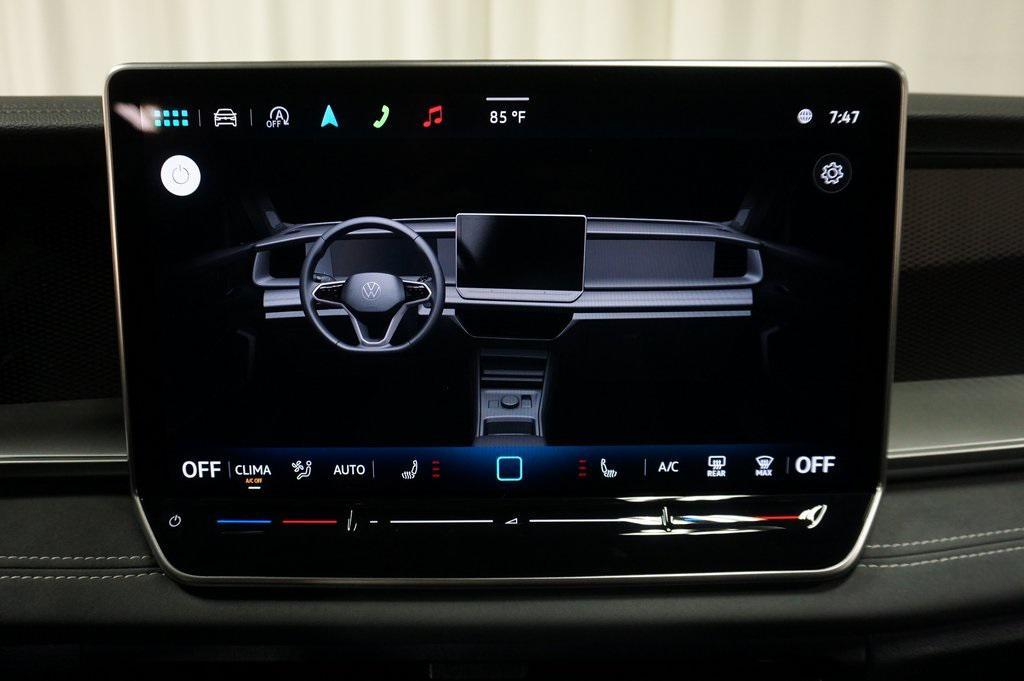 new 2025 Volkswagen Tiguan car, priced at $37,677