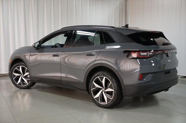 new 2025 Volkswagen ID.4 car, priced at $49,757