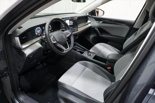 new 2025 Volkswagen Tiguan car, priced at $37,416