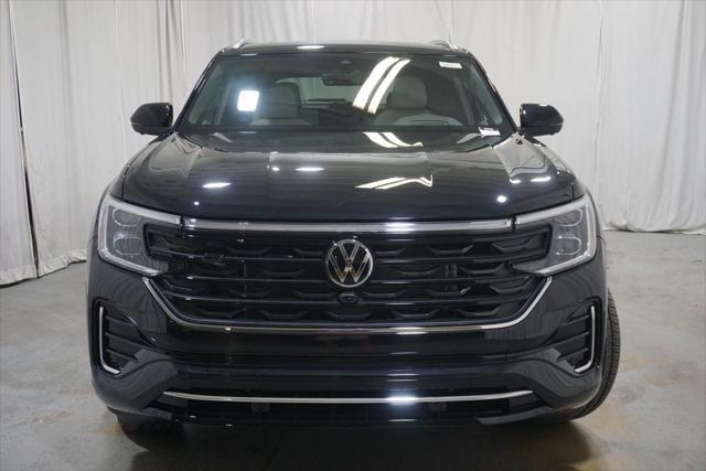 new 2025 Volkswagen Atlas Cross Sport car, priced at $51,262