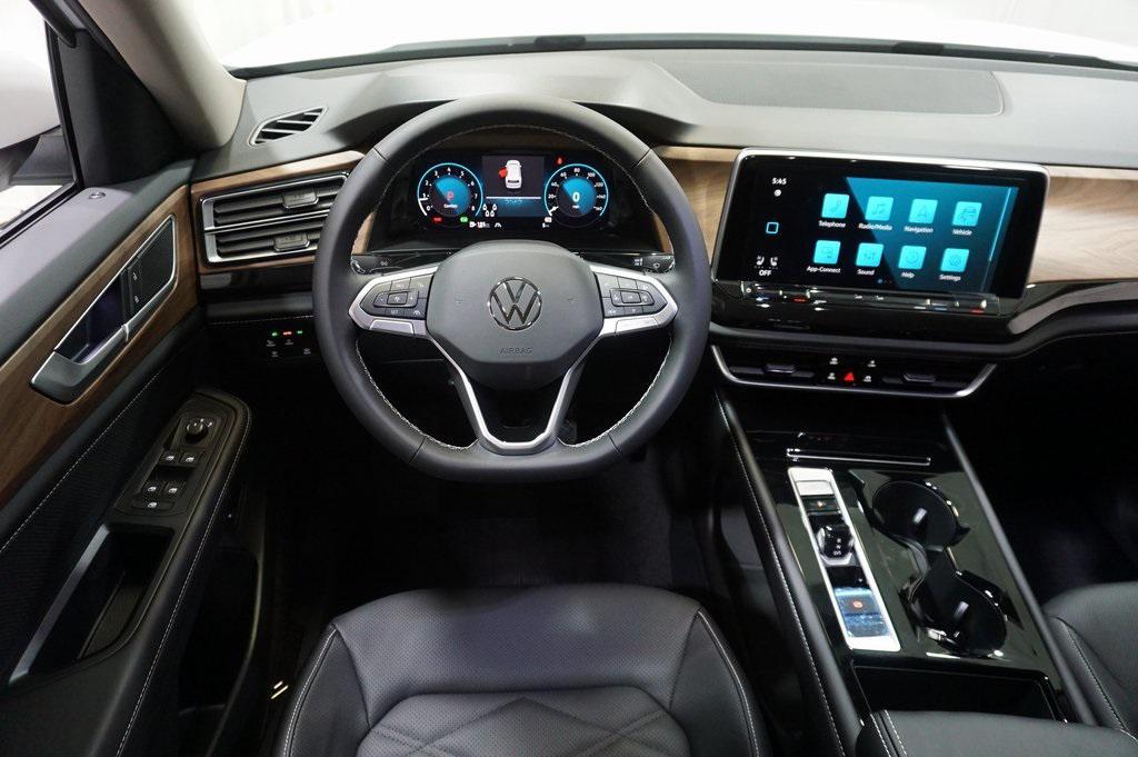 new 2026 Volkswagen Atlas car, priced at $48,286