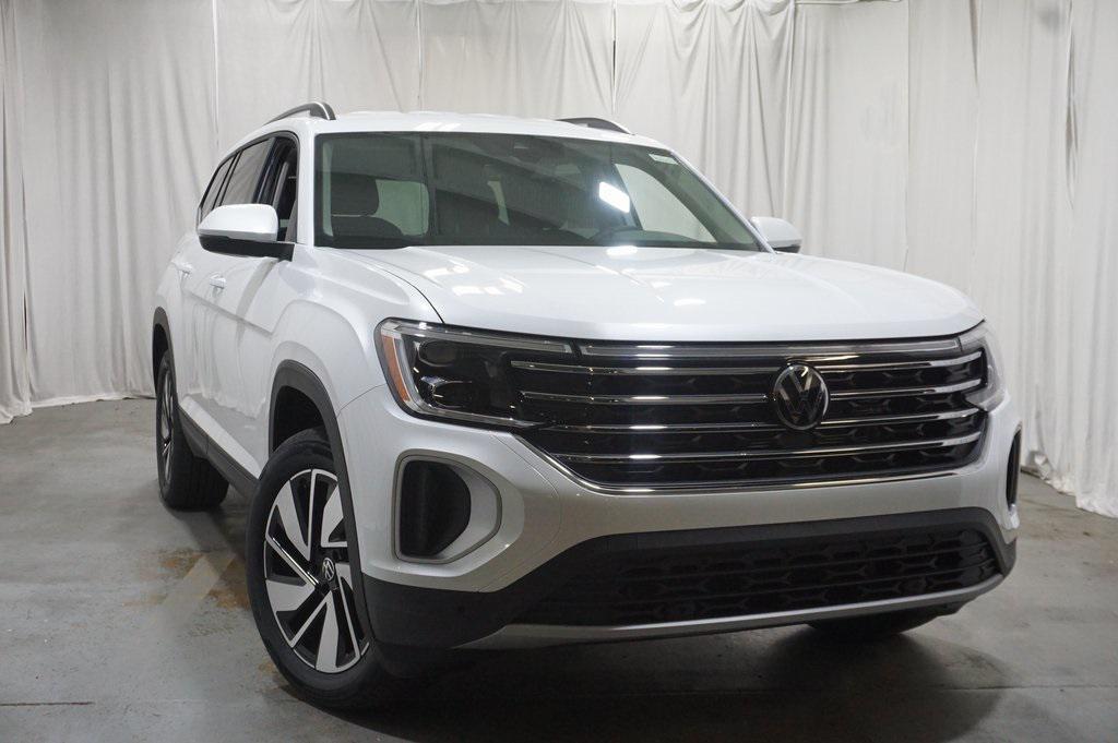 new 2026 Volkswagen Atlas car, priced at $48,286