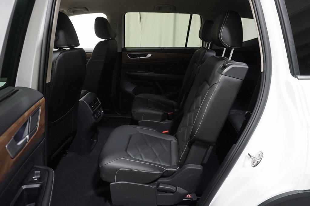 new 2026 Volkswagen Atlas car, priced at $48,286