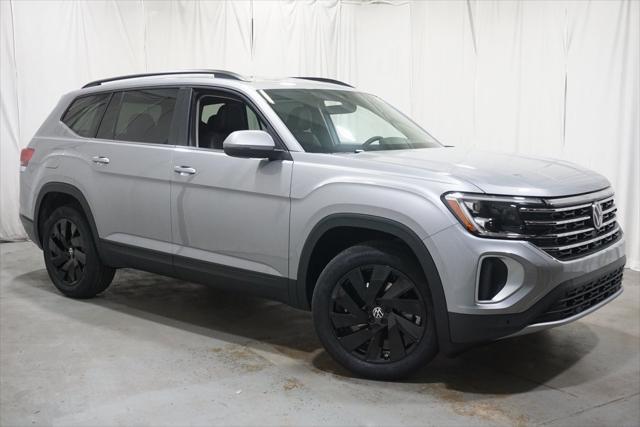 new 2025 Volkswagen Atlas car, priced at $45,073