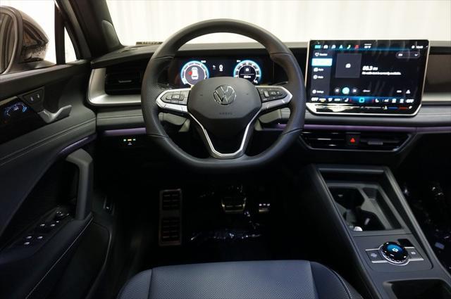 new 2025 Volkswagen Tiguan car, priced at $38,128