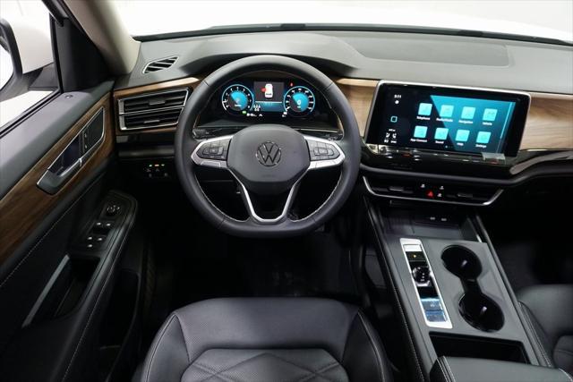 new 2025 Volkswagen Atlas car, priced at $39,006