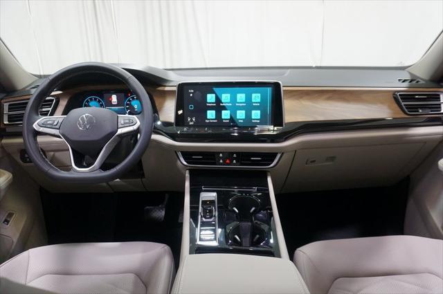 new 2025 Volkswagen Atlas car, priced at $46,246