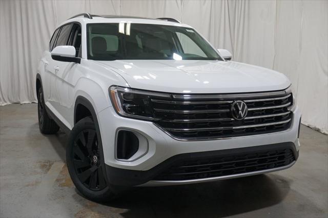 new 2025 Volkswagen Atlas car, priced at $46,246