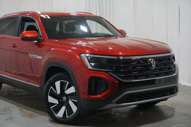 used 2024 Volkswagen Atlas Cross Sport car, priced at $36,990