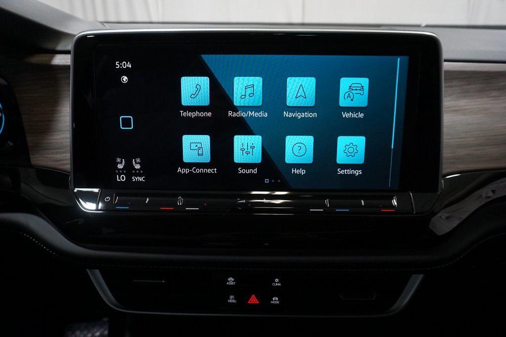 used 2025 Volkswagen Atlas car, priced at $38,990