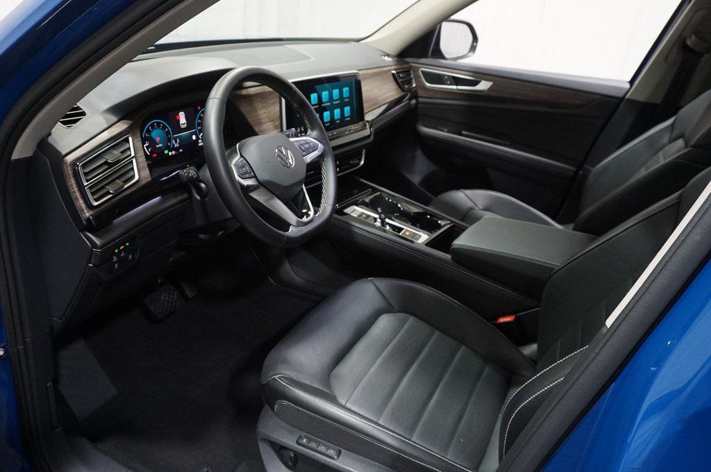 used 2025 Volkswagen Atlas car, priced at $38,990