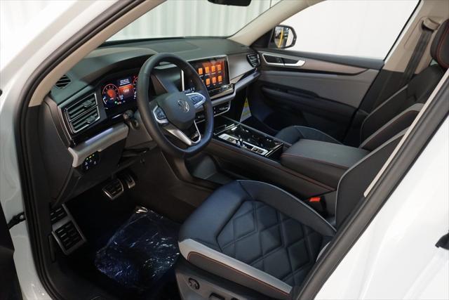 new 2025 Volkswagen Atlas car, priced at $43,327