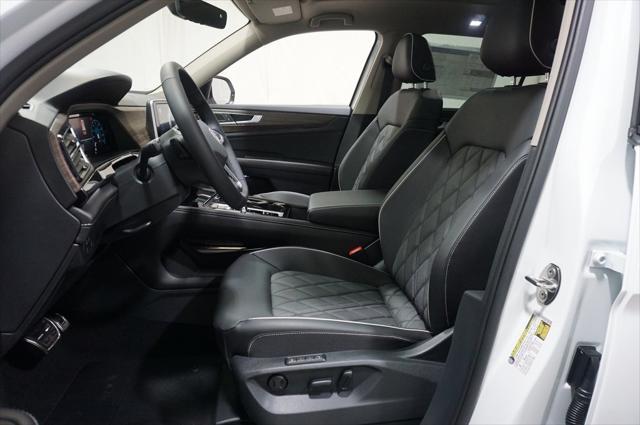 new 2025 Volkswagen Atlas car, priced at $51,848