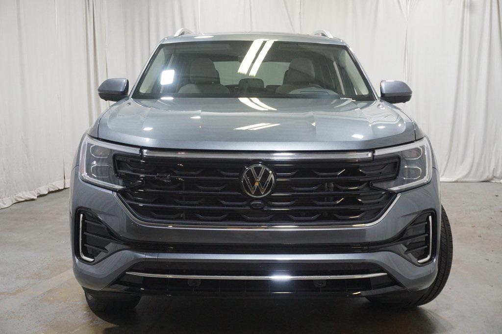 used 2025 Volkswagen Atlas car, priced at $44,990