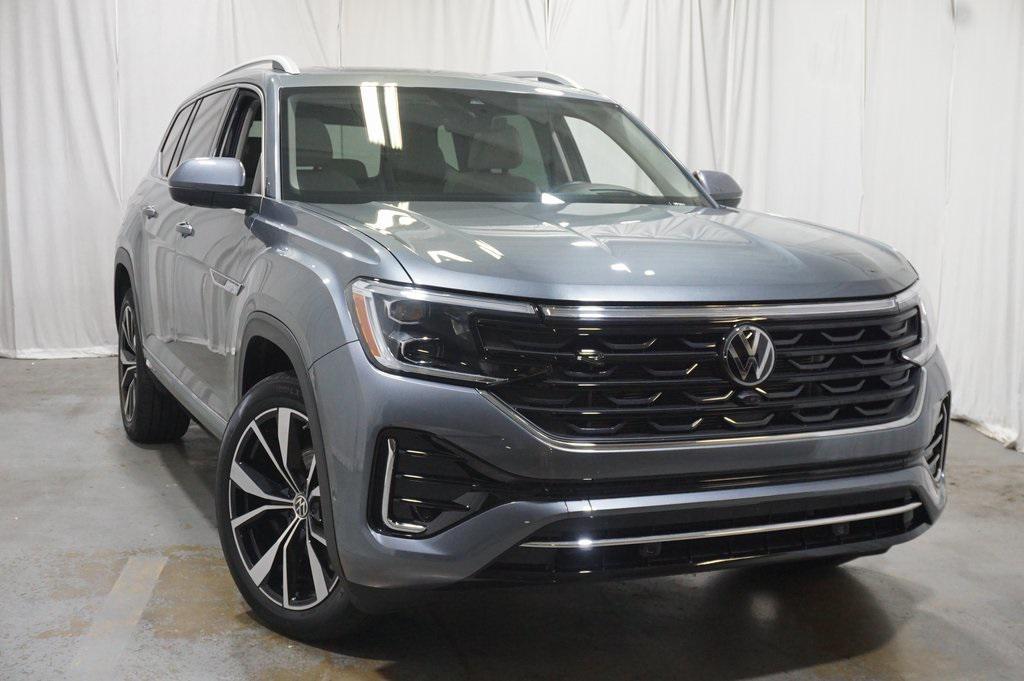 used 2025 Volkswagen Atlas car, priced at $44,990
