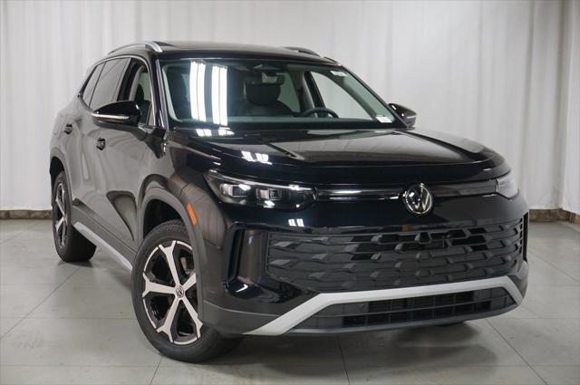 new 2025 Volkswagen Tiguan car, priced at $37,416