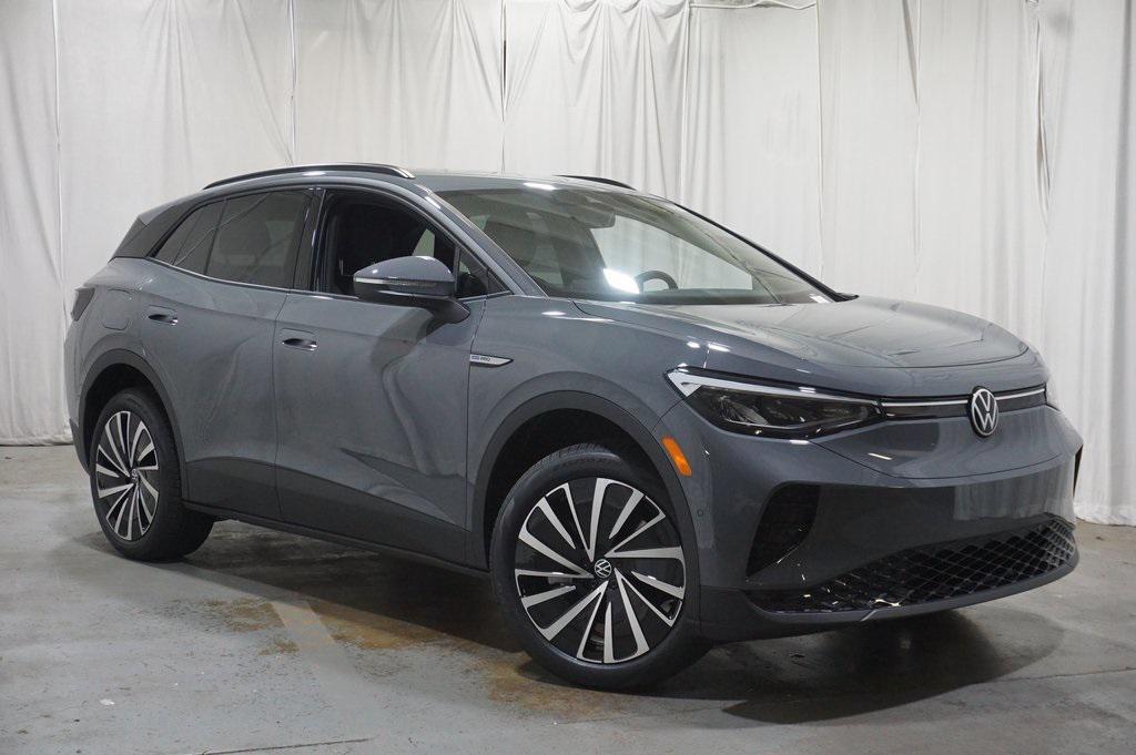 new 2025 Volkswagen ID.4 car, priced at $44,505