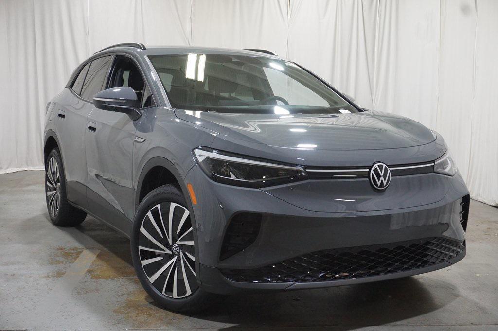 new 2025 Volkswagen ID.4 car, priced at $44,505