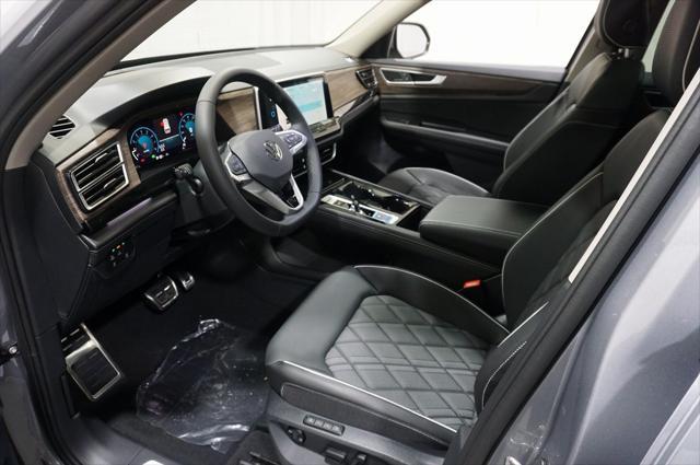 new 2025 Volkswagen Atlas car, priced at $51,911