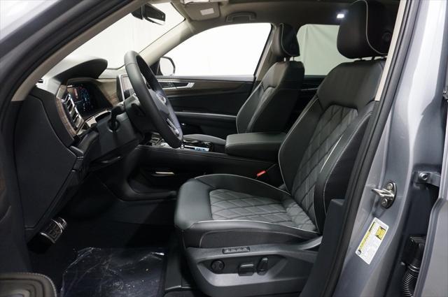 new 2025 Volkswagen Atlas car, priced at $51,911
