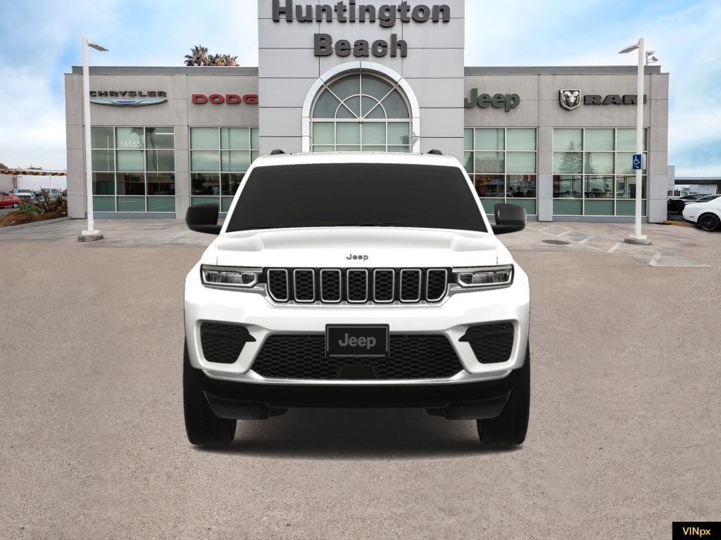 new 2025 Jeep Grand Cherokee car, priced at $30,000