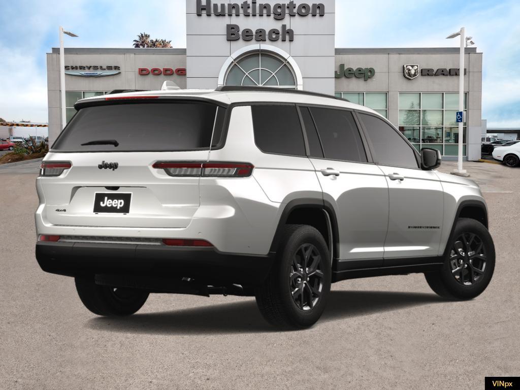 new 2025 Jeep Grand Cherokee car, priced at $38,390