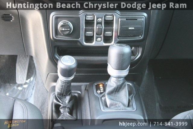 used 2021 Jeep Wrangler Unlimited car, priced at $27,000