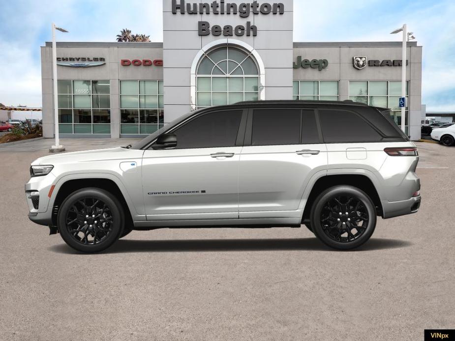 new 2025 Jeep Grand Cherokee 4xe car, priced at $75,122