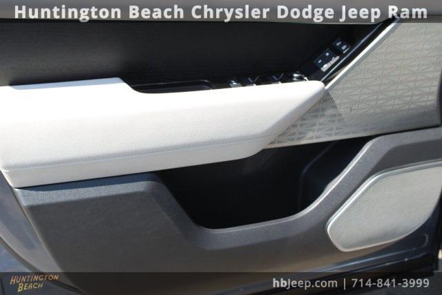 used 2021 Land Rover Range Rover Velar car, priced at $34,990