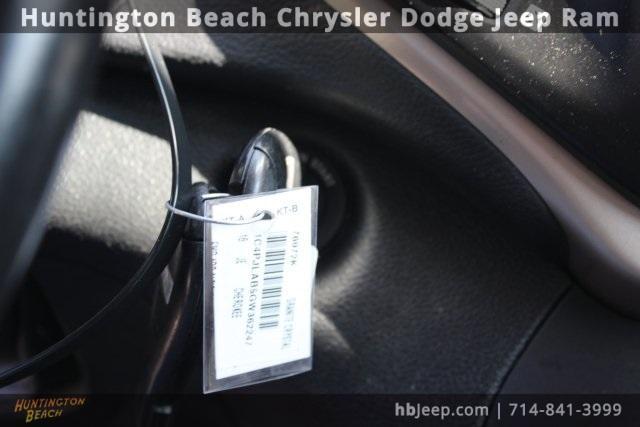 used 2016 Jeep Cherokee car, priced at $10,990
