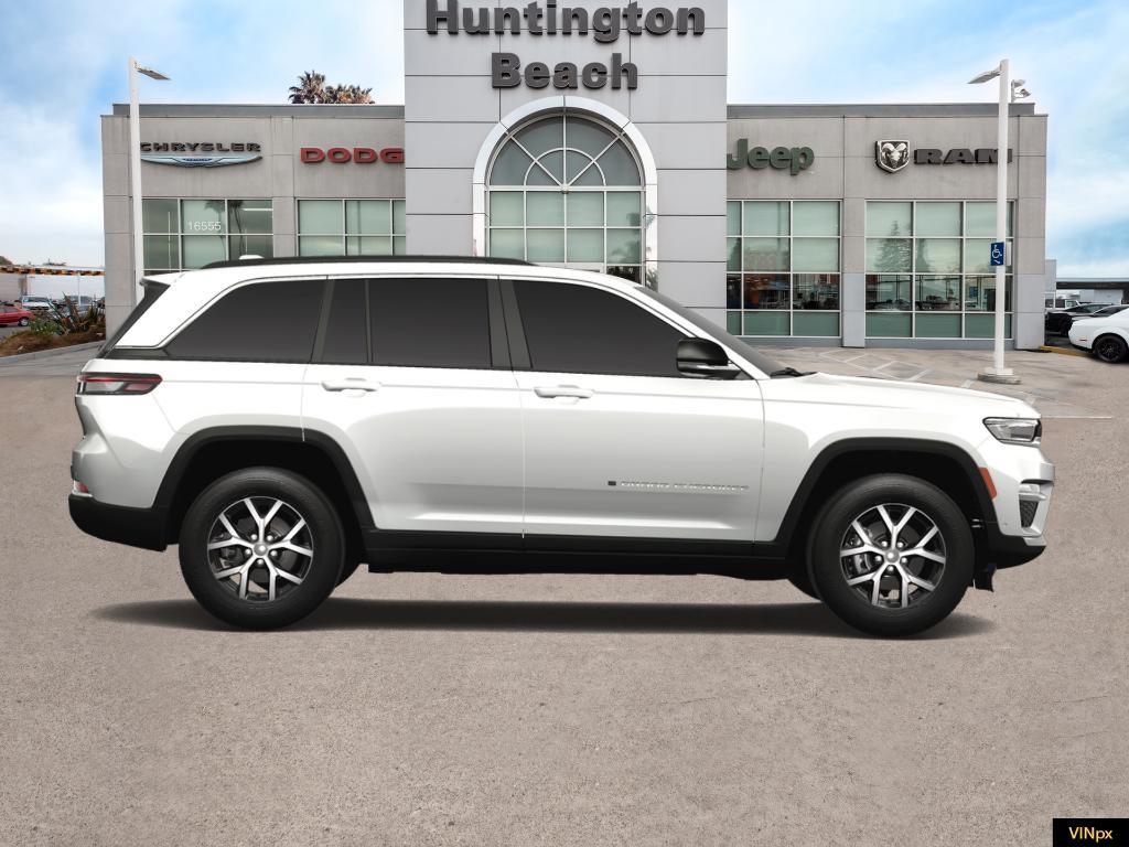 new 2024 Jeep Grand Cherokee car, priced at $37,600