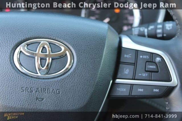 used 2024 Toyota Highlander car, priced at $42,656