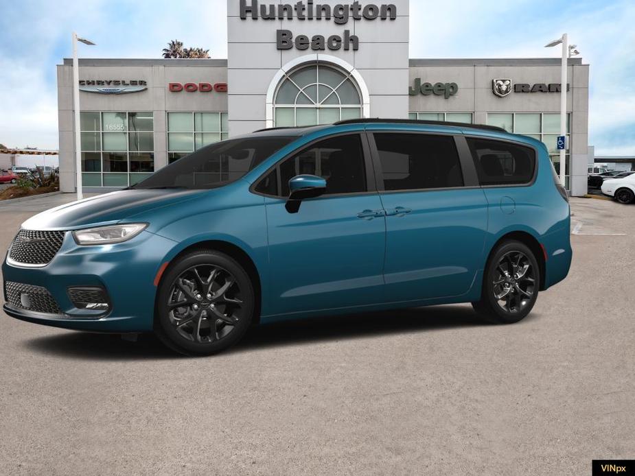 new 2023 Chrysler Pacifica car, priced at $40,600