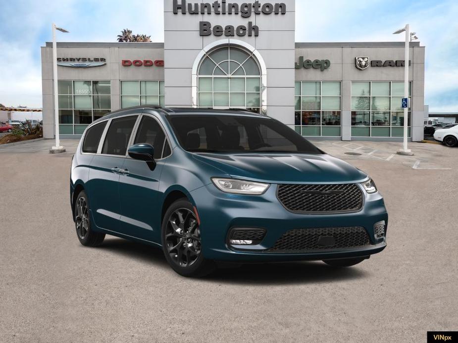 new 2023 Chrysler Pacifica car, priced at $40,600